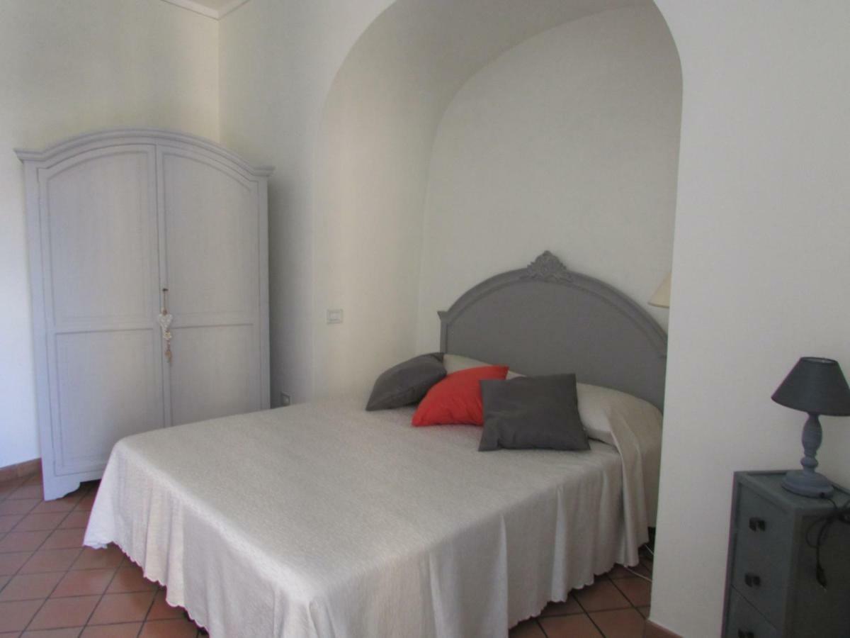 Salerno Domus Claudia Apartment Bagian luar foto